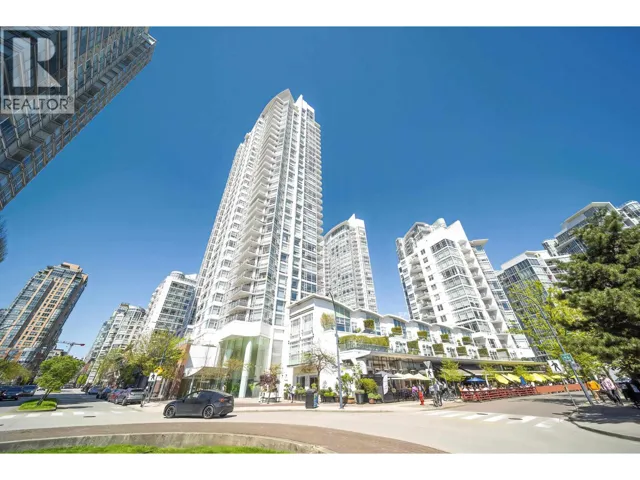 902 1199 MARINASIDE CRESCENT, Vancouver, British Columbia V6Z2Y2