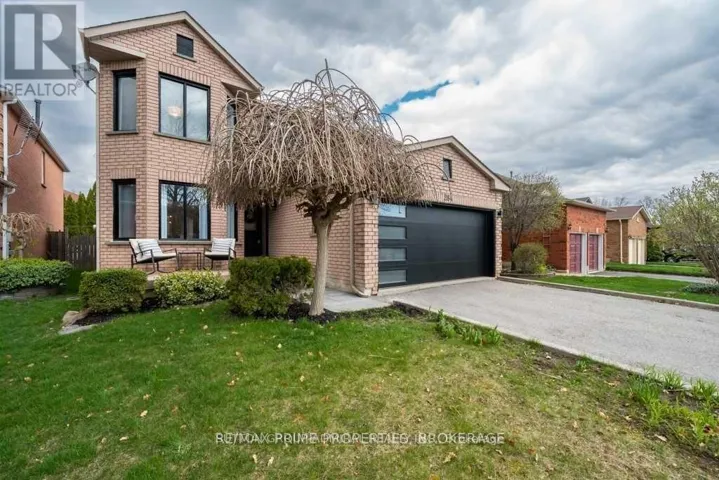 284 LANCREST STREET, Pickering (Highbush), Ontario L1V6N3