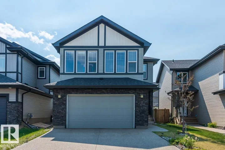 9748 205 ST NW, Edmonton, Alberta T5T4V7