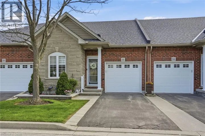 96 ABBOTSFORD Trail, Hamilton, Ontario L9B0A4
