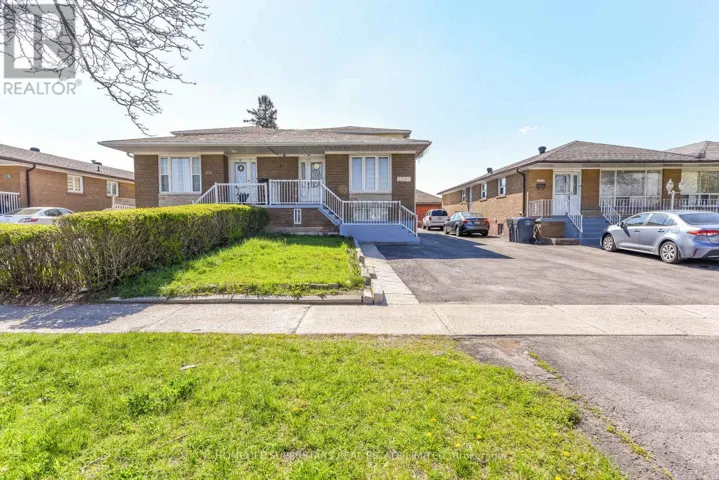3280 CLARA DRIVE, Mississauga (Malton), Ontario L4T2C7