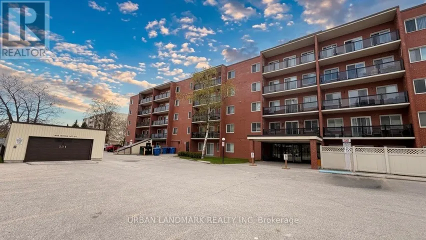 201 - 131 TAUNTON ROAD E, Oshawa (Centennial), Ontario L1G3T8