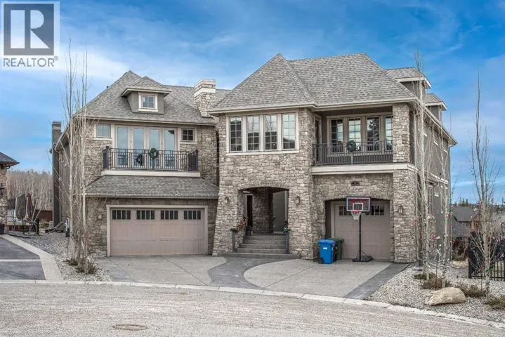 5 Elveden Point SW, Calgary, Alberta T3H3X8