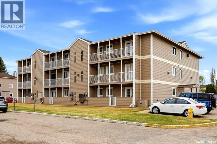 10 6575 ROCHDALE BOULEVARD, Regina, Saskatchewan S4X2Z1
