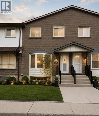 241 LIMERIDGE ROAD West Unit# 2, Hamilton, Ontario L9C2V4