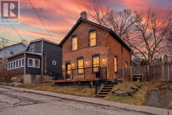 12 PARK STREET, Port Hope, Ontario L1A1C1