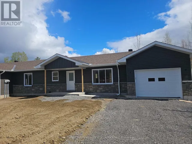 A - 321A USBORNE STREET, McNab/Braeside, Ontario K7S1W2
