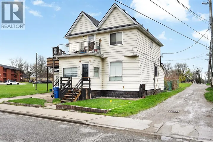 655 Chatham East, Windsor, Ontario N9A2X5