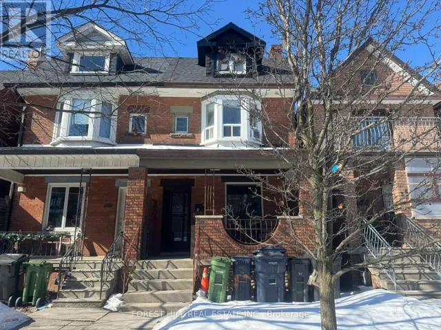 32 EARLSCOURT AVENUE, Toronto (Corso Italia-Davenport), Ontario M6E4A6