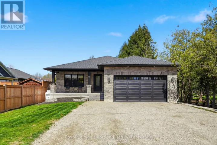 18 GEDDES STREET W, Minto, Ontario N0G1M0