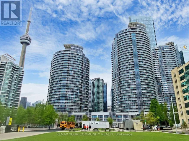 2212 - 208 QUEENS QUAY WEST STREET, Toronto (Waterfront Communities), Ontario M5J2Y5