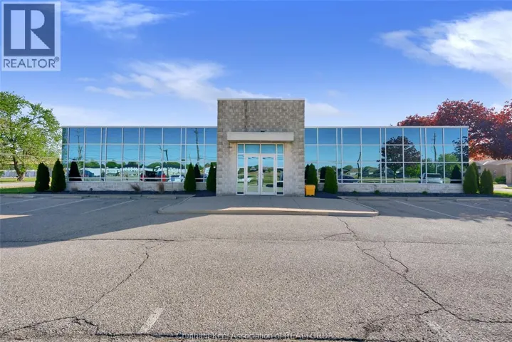 870 Park AVENUE West, Chatham, Ontario N7M6B4