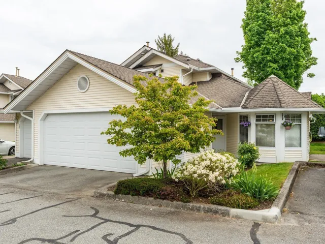 108 8737 212 STREET, Langley, British Columbia V1M2C8