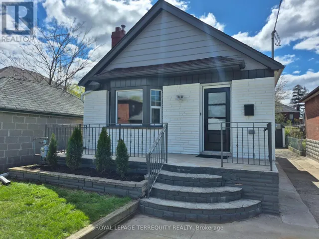40 LEROY AVENUE, Toronto (Danforth Village-East York), Ontario M4J4G8