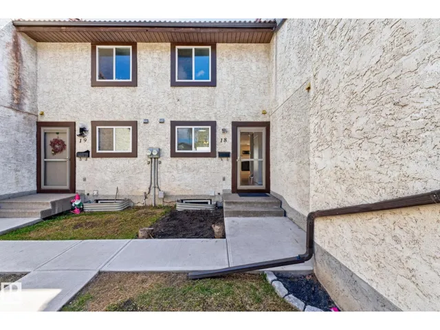 #18 17409 95 ST NW, Edmonton, Alberta T5Z2B1