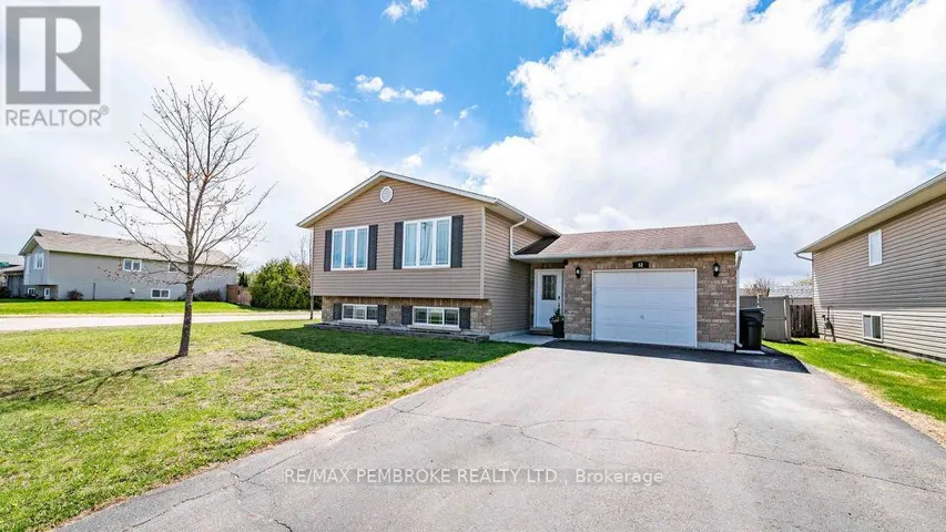 52 HIGHLAND PARK DRIVE, Petawawa, Ontario K8H0A3
