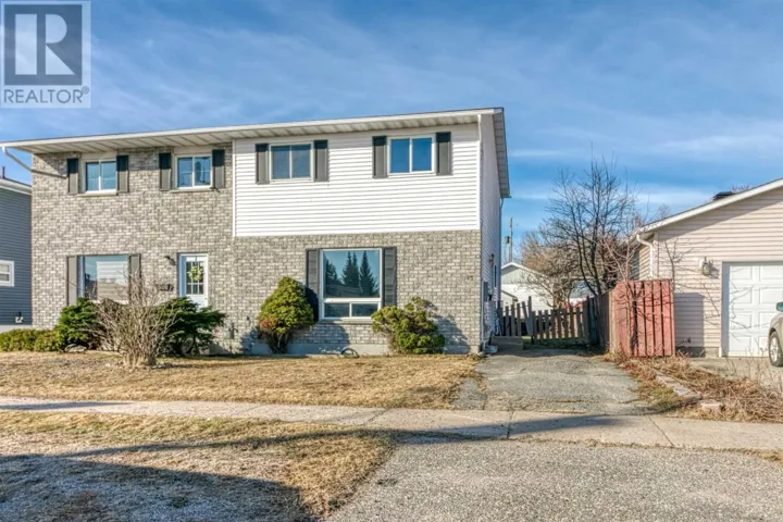 25 Beaumier CRES, Elliot Lake, Ontario P5A2Y9