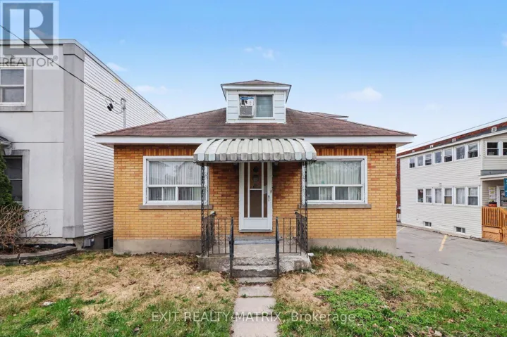 314 MONTFORT STREET, Ottawa, Ontario K1L5N4