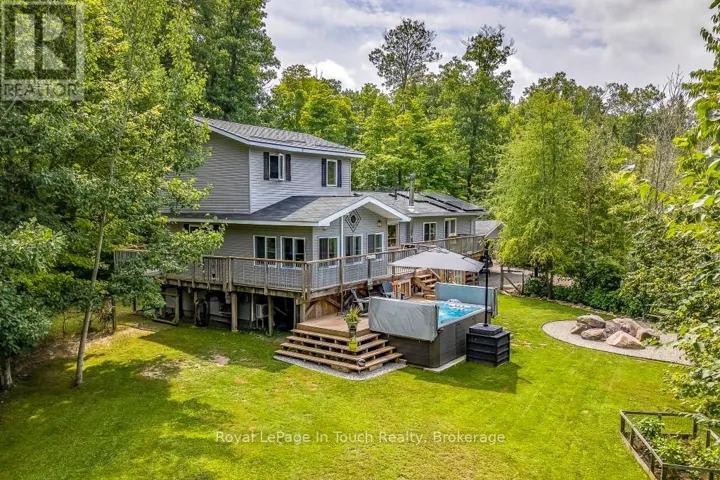36 MEADOWS AVENUE, Tay, Ontario L0K2C0