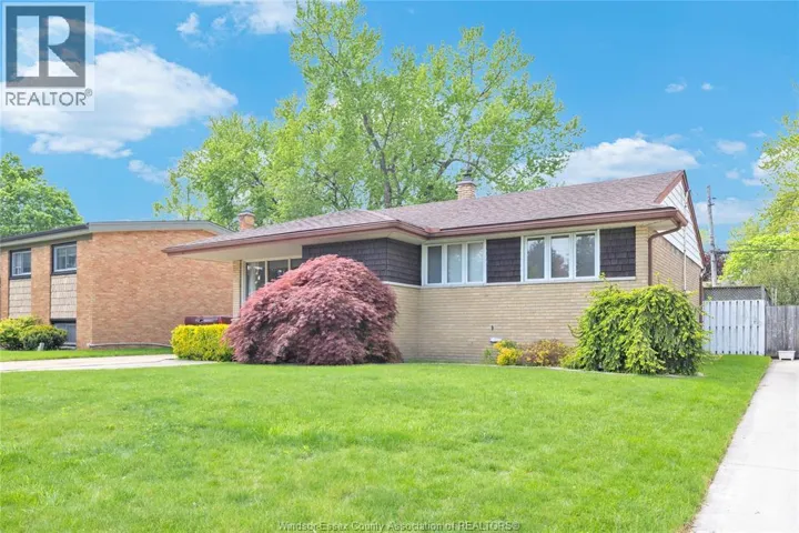 855 GREENDALE, Windsor, Ontario N8S4A9