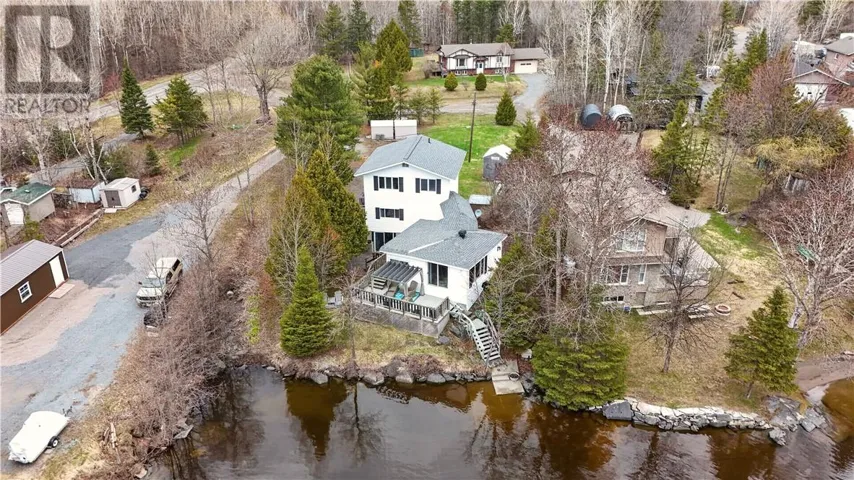 6 Eugenie Road, Azilda, Ontario P0M1B0