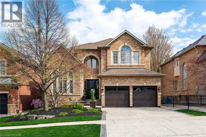 1392 CLEARWATER Crescent, Oakville, Ontario L6H7J5