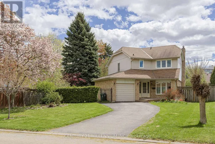 3 LONGBOURNE CRESCENT, Brampton (Westgate), Ontario L6S2R8
