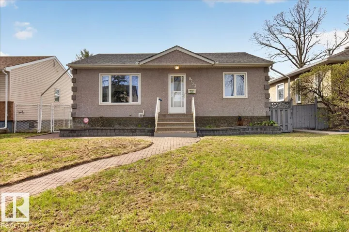 9723 65 AV NW, Edmonton, Alberta T6E0M4