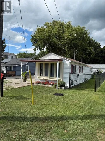 64 COUNTY RD 50, Colchester South, Ontario N0R1G0