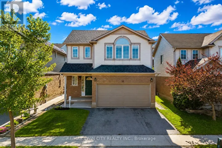 15 ISABELLA STREET, Kitchener, Ontario N2E4J9