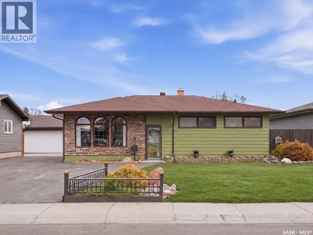 36 Morris DRIVE, Saskatoon, Saskatchewan S7L3T9
