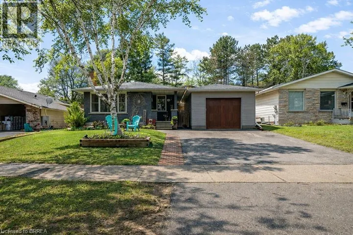 102 CENTURY HILL Drive, Kitchener, Ontario N2E2H8