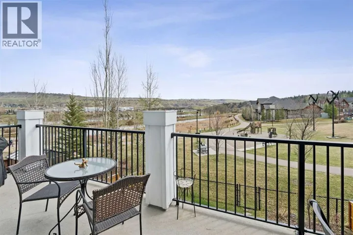 14 Riviera View, Cochrane, Alberta T4C0Y7
