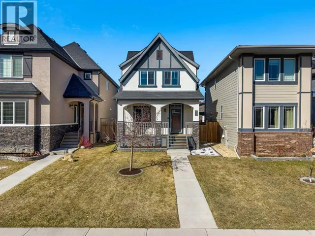 432 Marquis Heights SE, Calgary, Alberta T3M1V1
