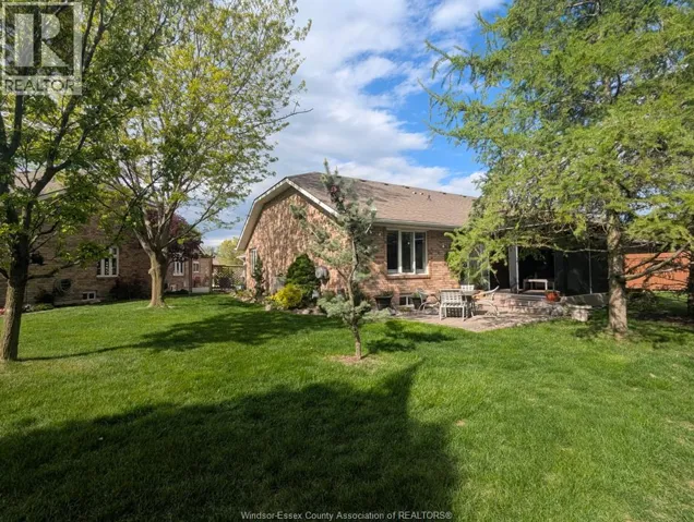1305 Laurel Bay COURT, Windsor, Ontario N8P1M9
