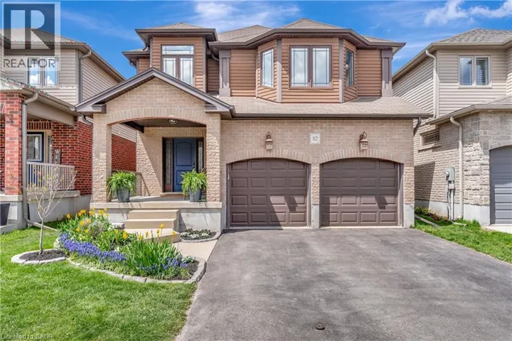 82 MAPLECREST Drive, Breslau, Ontario N0B1M0