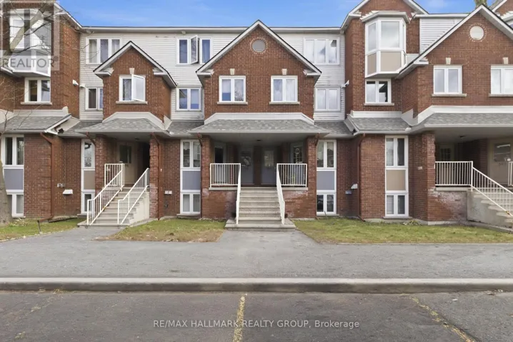 3 - 390 BRISTON PRIVATE, Ottawa, Ontario K1G5R3