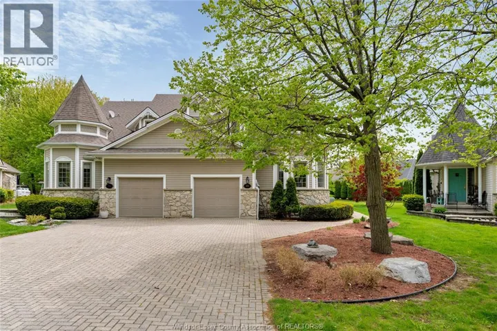 233 CRYSTAL BAY DRIVE, Amherstburg, Ontario N9V4A6
