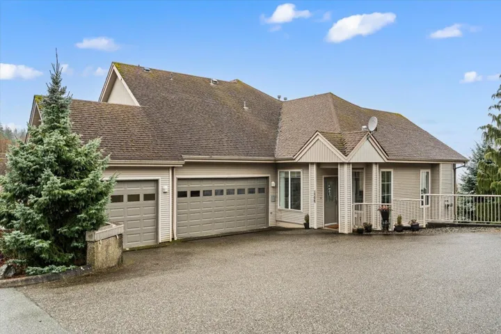 1706 5260 GOLDSPRING PLACE, Promontory, Chilliwack, British Columbia V2R5S5