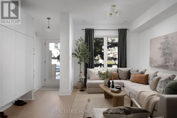 631 LOGAN AVENUE, Toronto (North Riverdale), Ontario M4K3C2