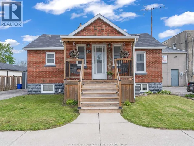32 Centre STREET West, Harrow, Ontario N0R1G0
