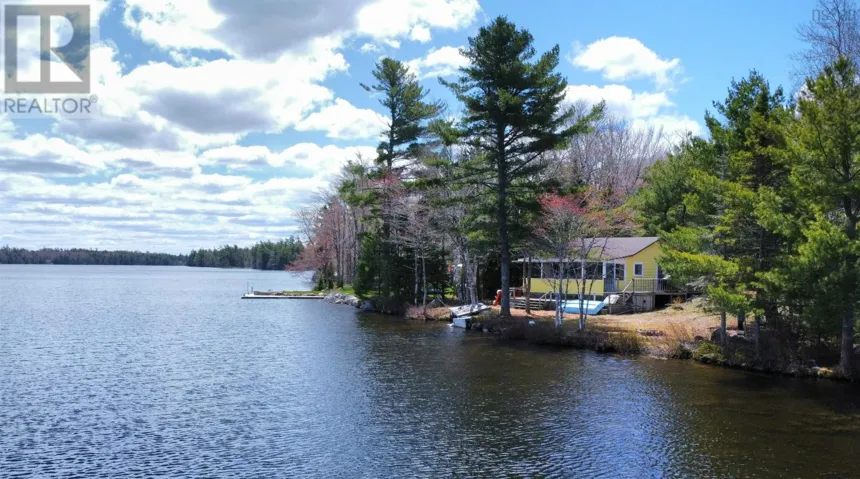 134 Zwickers Lake Road, New Albany, Nova Scotia B0S1P0