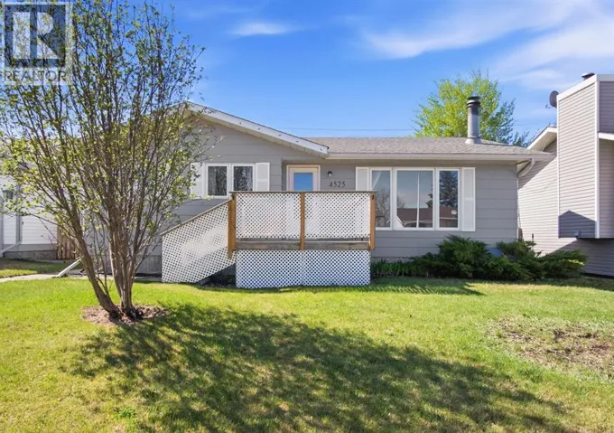 4525 Shannon Drive, Olds, Alberta T4H1C1