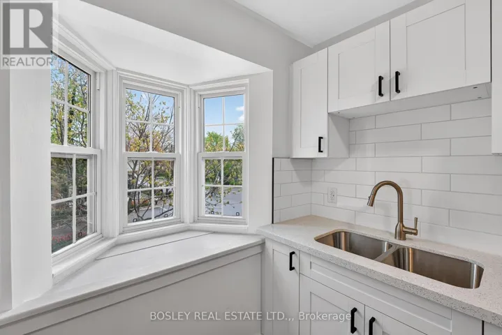 2 - 4 QUEEN STREET, Niagara-on-the-Lake (Town), Ontario L0S1J0