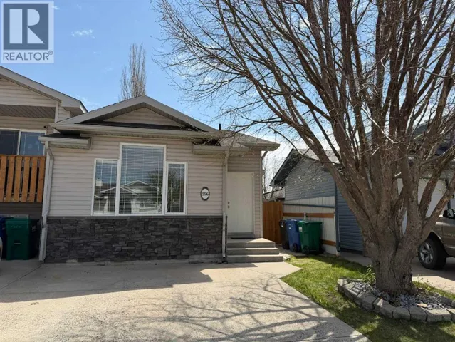 296 Cougar Way N, Lethbridge, Alberta T1H6R5