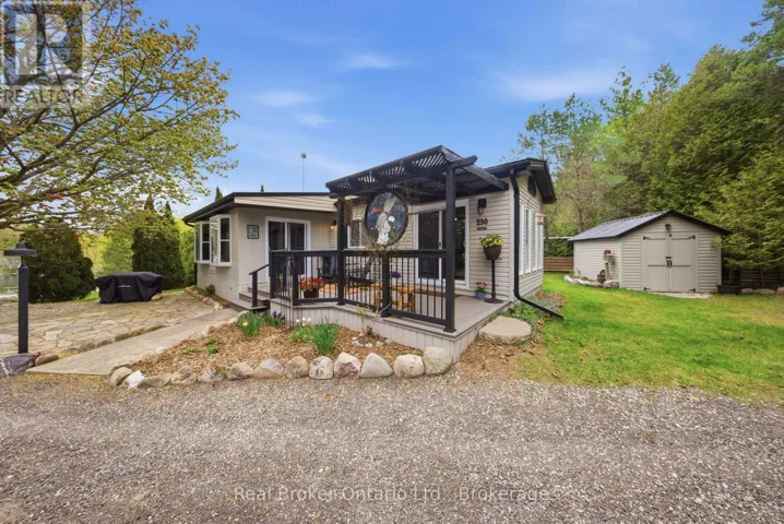 230 MOUNTAIN ASH ROAD, North Dumfries, Ontario N0B1E0