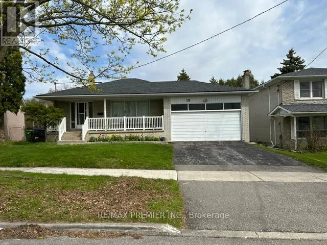 19 SANDBOURNE CRESCENT, Toronto (Don Valley Village), Ontario M2L3A5