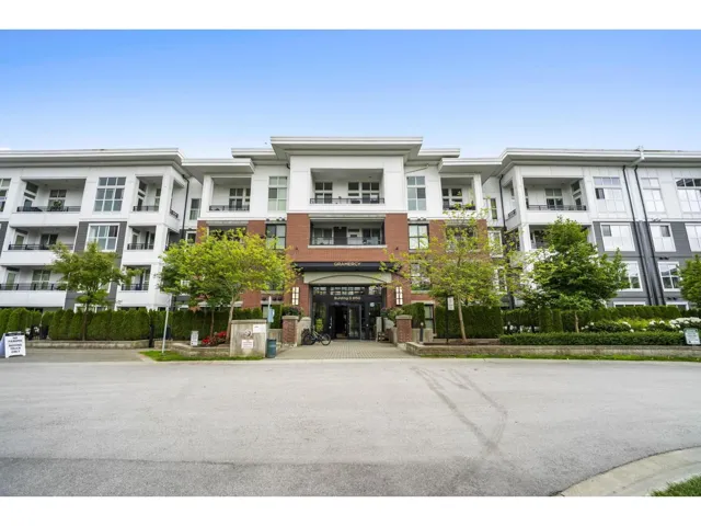 D413 8150 207 STREET, Langley, British Columbia V2Y4J5