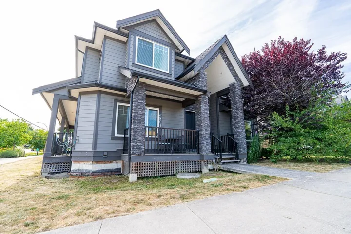6801 206 STREET, Langley, British Columbia V2Y1R2