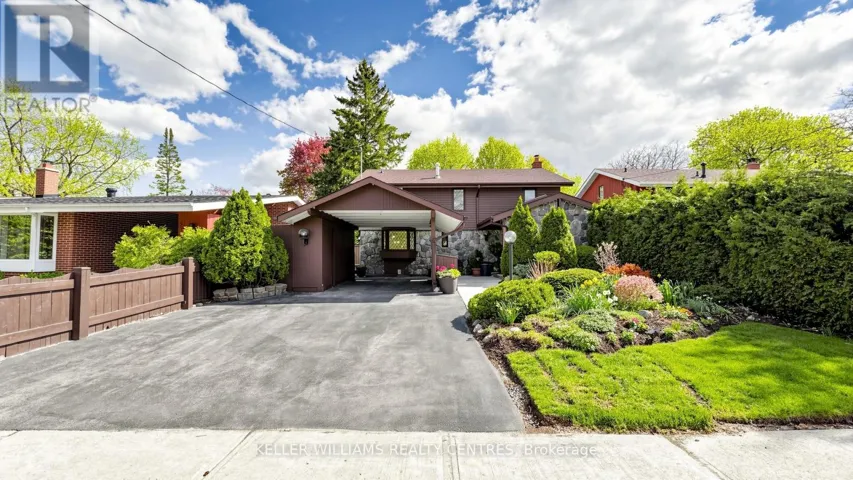 19 LESTERWOOD CRESCENT, Toronto (Bendale), Ontario M1P3L5